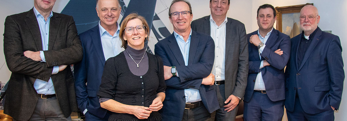 Marstrat - Changing of the guards | Meindert van Genderen | Hein Velema | Jenny Coenen | Martin Bloem | Adriaen Winckers | Michiel Spitzer | Harry Doze